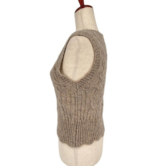 Astr The Label Medina Cabel Knit Sweater Vest in Beige- Size M- NWOT - Picture 5 of 11